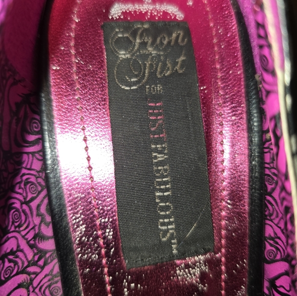 Women's Skull & Roses Peep Toe Heels SZ 9 Just Fabulous - Picture 6 of 8